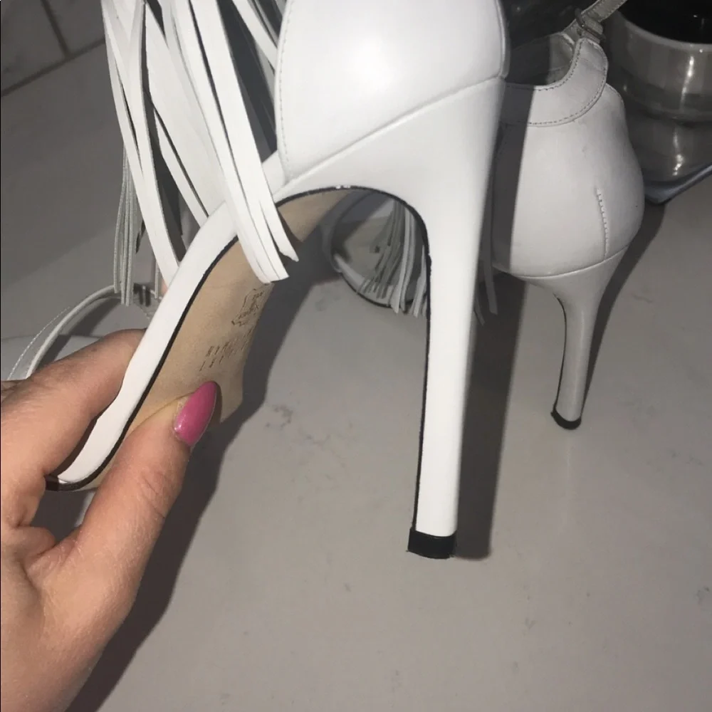 Stuart Weitzman Lovefringe Leather Sandals - Picture 5 of 7